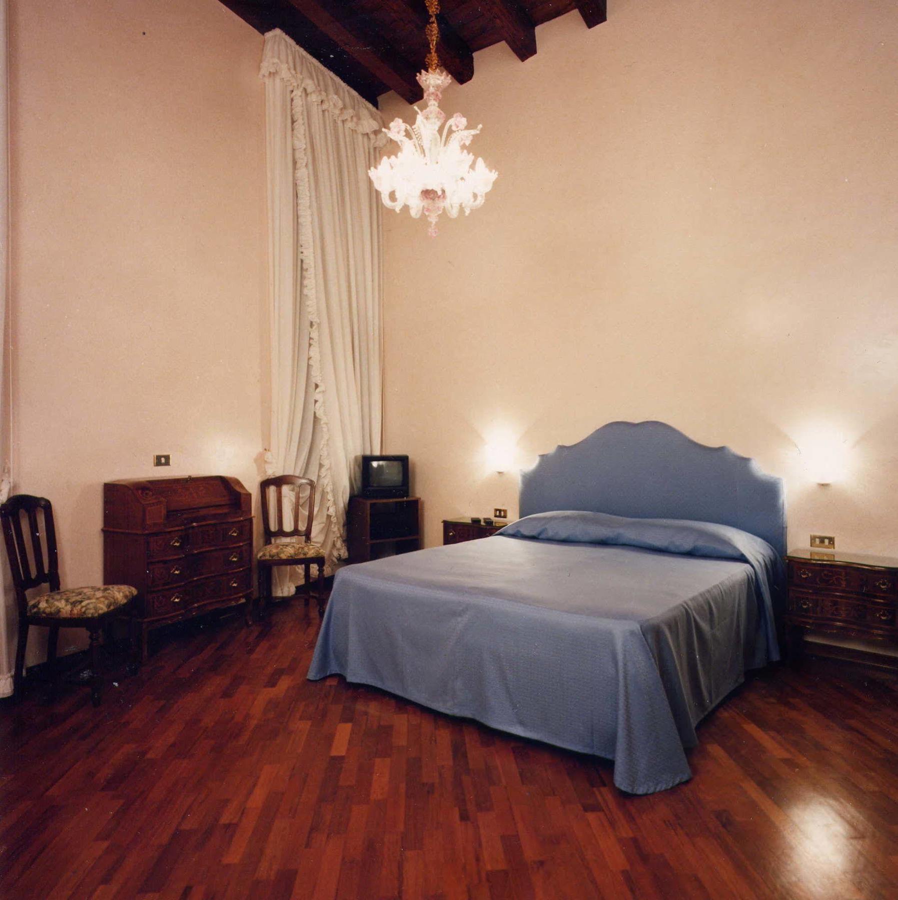 Hotel Piccola Fenice Veneţia Cameră foto